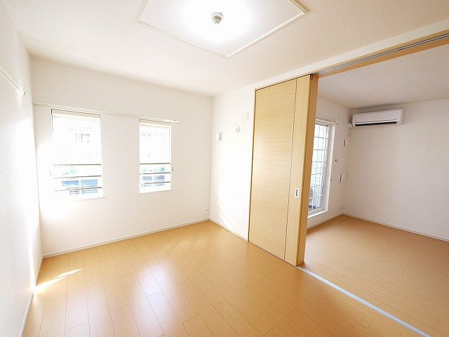 パルサーレジデンスの居間・リビング|おしゃれなリビングです