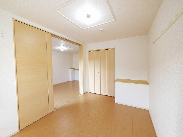 パルサーレジデンスの居間・リビング|ゆったりとしたリビングです