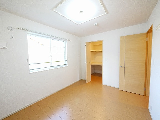 パルサーレジデンスの洋室|落ち着いた色調の洋室です