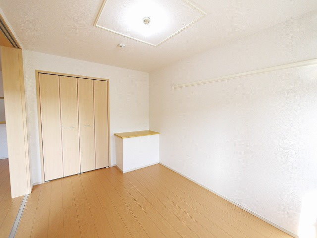 パルサーレジデンスの寝室|落ち着いて過ごせるお部屋なので、寝室にいかがでしょうか