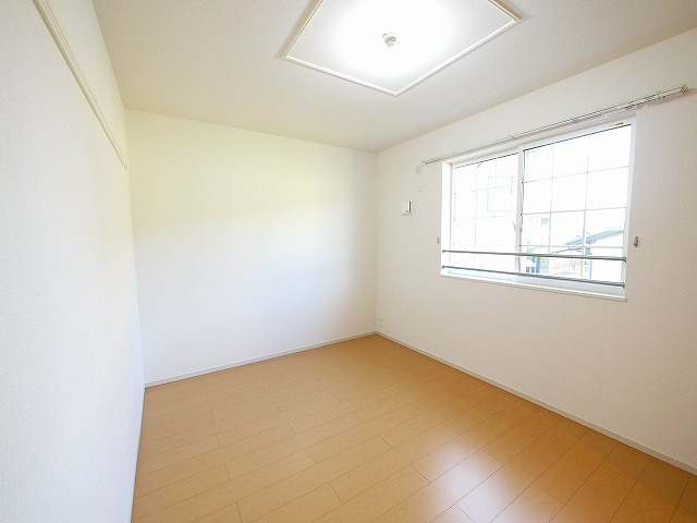 パルサーレジデンスの洋室|落ち着いた色調の洋室です