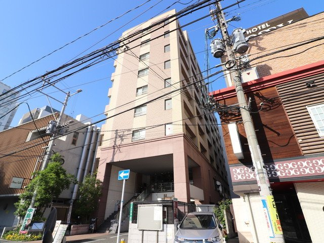 カルティス天神南の外観