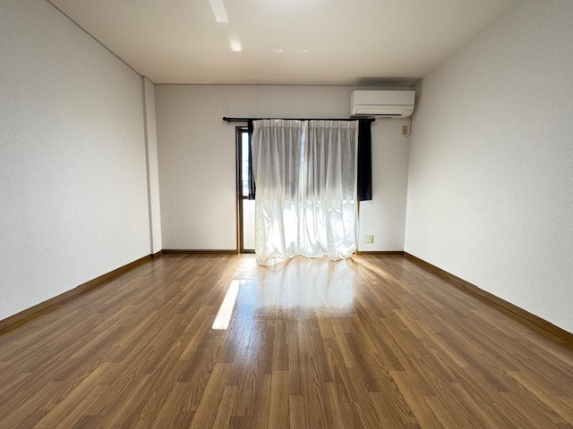 ペドラーム帝塚の居間・リビング