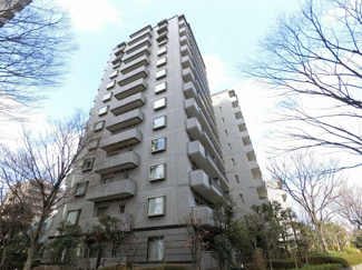 【外観】 | 東・南・西の三方角部屋につき陽当り・通風・眺望良好。