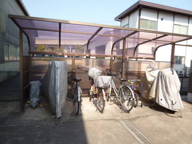 アメニティー141Bのその他共用部分|自転車置き場