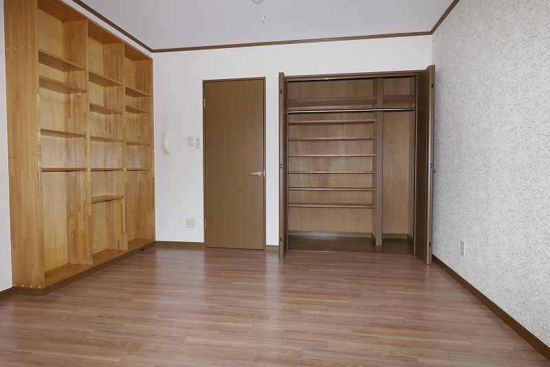 ベル・ビュー松井B棟の収納|ベルビュー松井B棟　102