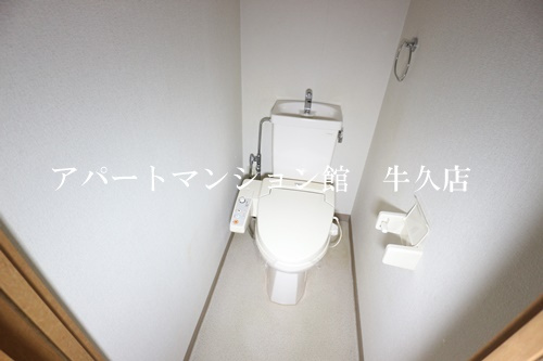 牛久ロイヤルレジデンスCⅣ型のトイレ