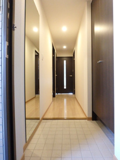 【玄関】 | 田沼レジデンス25 | 玄関