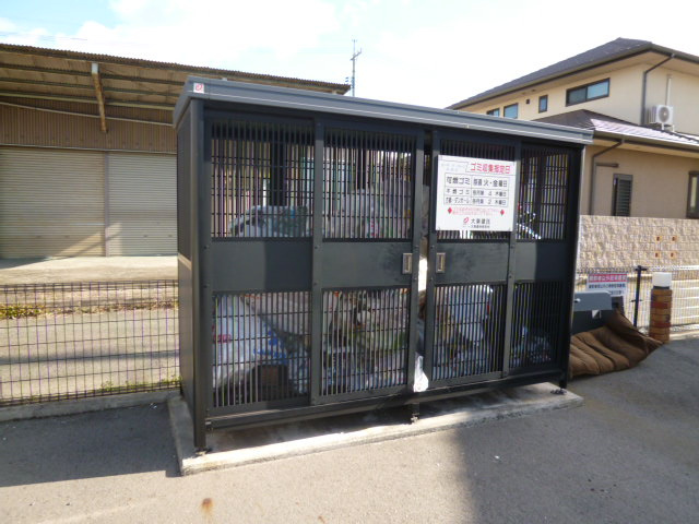 カーサ　ド・マーニＡのその他共用部分|敷地内専用ゴミステーション