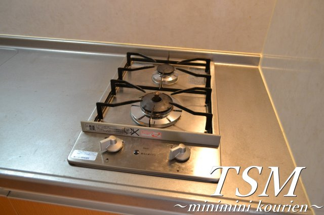 ロータリーマンション香里西之町のキッチン|２口ガスコンロ付き