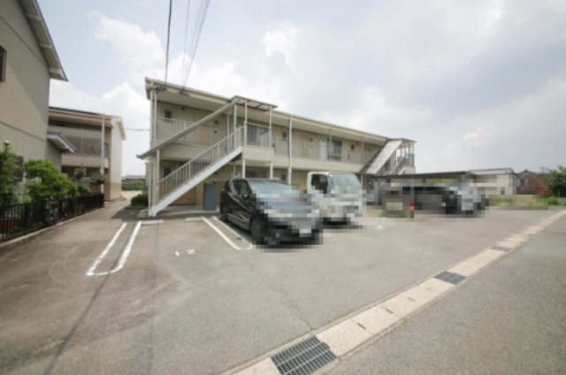 アムール上野台Ⅱの駐車場
