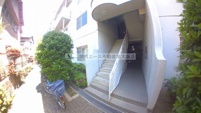 【エントランス】 | シュロス若江