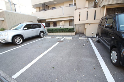【駐車場】 | ユーロハイツ文の里 | 駐車場