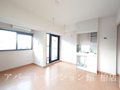 【洋室】 | フラッツ・シゲ