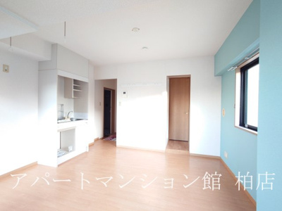 【洋室】 | フラッツ・シゲ