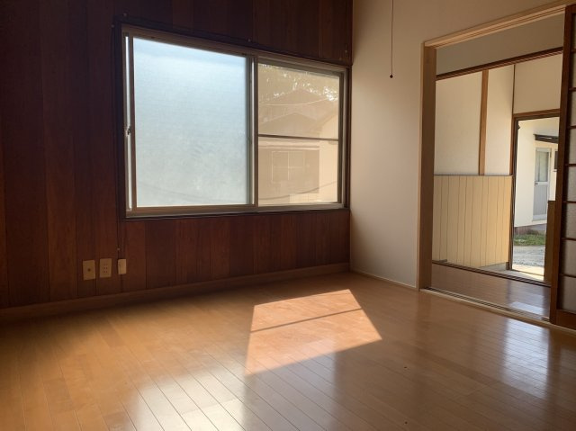 児島稗田町　戸建ての洋室