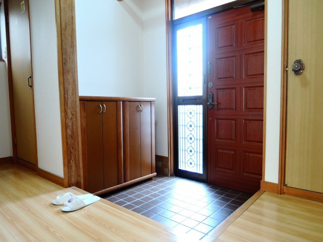 【玄関】 | 松が丘1丁目６貸家