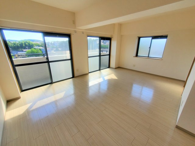 PeacH花の家の居間・リビング