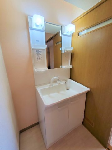 PeacH花の家の独立洗面台