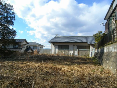岐阜県関市関ノ上　売地（建築参考プラン付）の外観|平成３０年２月撮影
緑の多い閑静な住宅街です！
土地面積：271.49㎡（82.73坪）！駐車場1台可！
