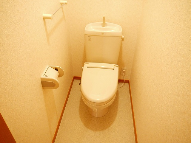 プリベ　ドゥースのトイレ|清潔感のあるトイレです