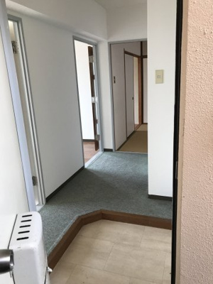 【玄関】 | メゾンヤマギワ