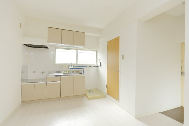 ドミシール平野No.5の居間・リビング