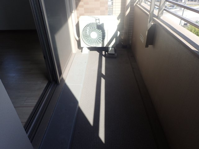 サプリーム大田川のバルコニー