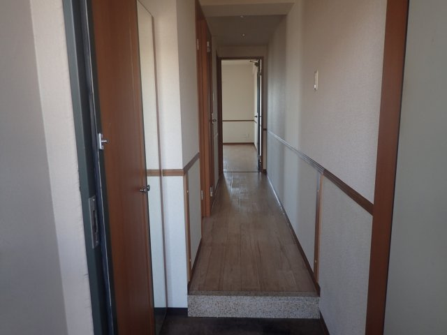 サプリーム大田川の内装