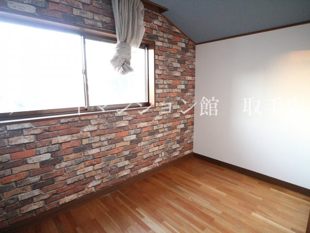 野々井戸建の洋室