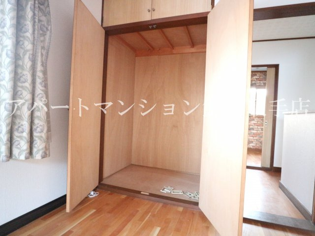 野々井戸建の収納