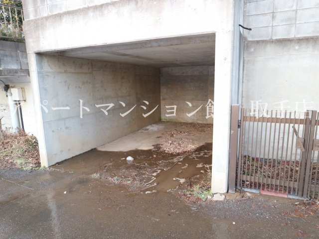 野々井戸建の駐車場