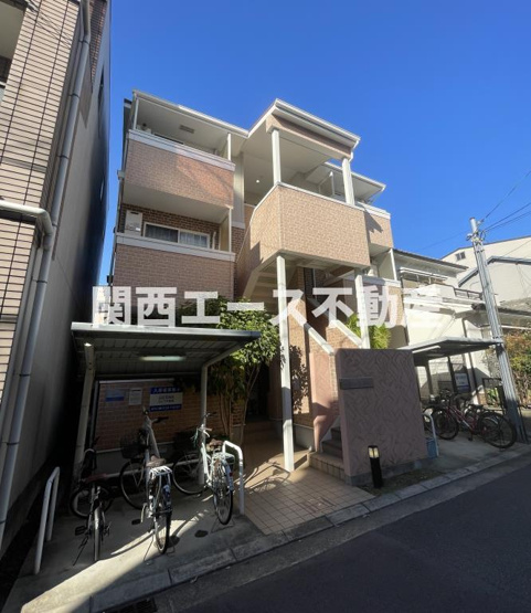 【外観】 | エストレヤ荒川