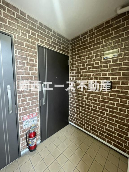【エントランス】 | エストレヤ荒川