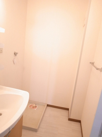 ルミエール植出の洗面所|洗濯機置き場