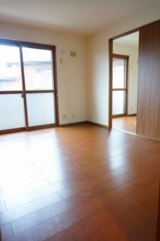 ルミエール植出の洋室|居室