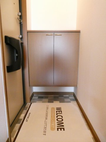 ルミエール植出の玄関|シューズボックス