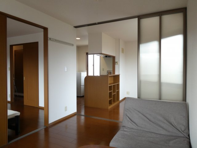 ルミエール植出の居間・リビング