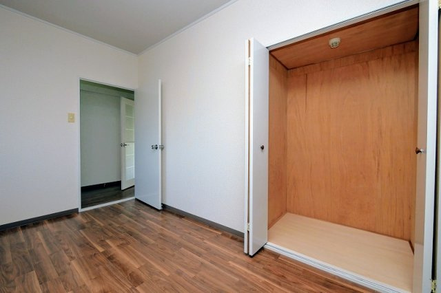 西本ビルの収納|西本ビル202号室