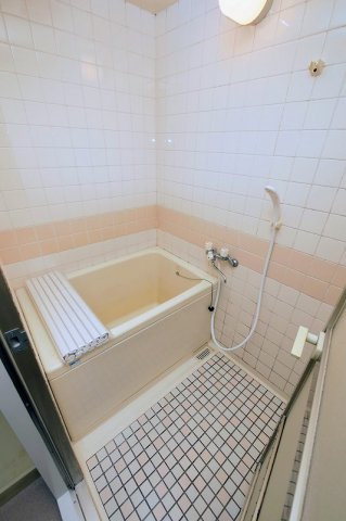 西本ビルの浴室|西本ビル202号室