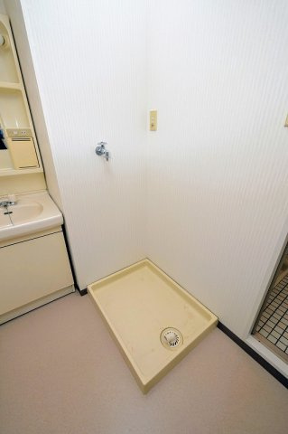 西本ビルの洗面所|西本ビル202号室