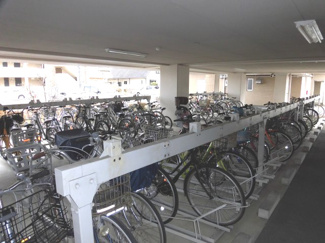 【駐車場】 | 駐輪場

