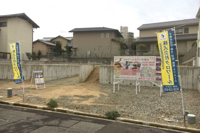 堺市南区竹城台　土地の前面道路含む現地写真