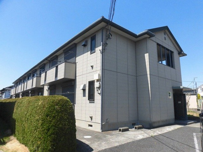 【外観】 | グランシード | 横浜市営地下鉄ブルーライン「中川」駅から徒歩圏内！緑豊かな住宅地にある2階建てアパートです♪小学校が近くてお子様のいるファミリーさんには嬉しい立地です☆