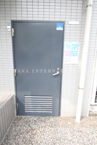 マルヒイーストコート浦安R2のその他共用部分|マルヒイーストコート浦安　ゴミ置き場(^O^)／