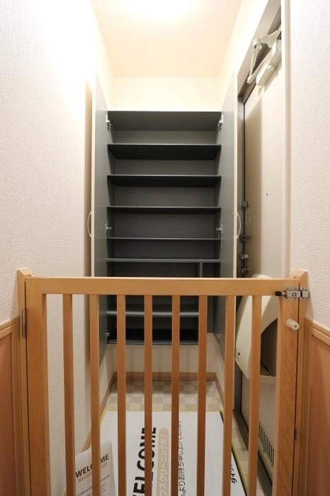 フローラルＣの玄関