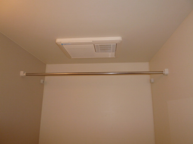 カーサ・アヴェニュＡの浴室|浴室乾燥機