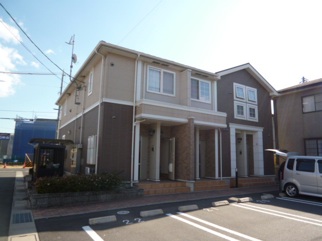 カーサ・アヴェニュＡの駐車場