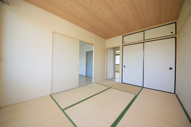 サンビレッジ住吉D棟の和室