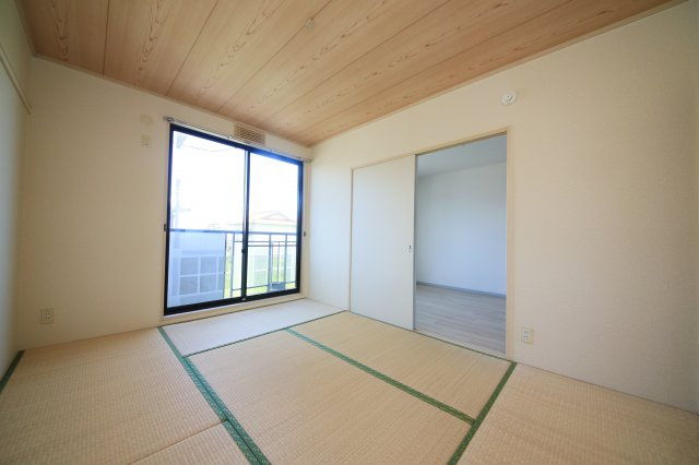 サンビレッジ住吉D棟の和室